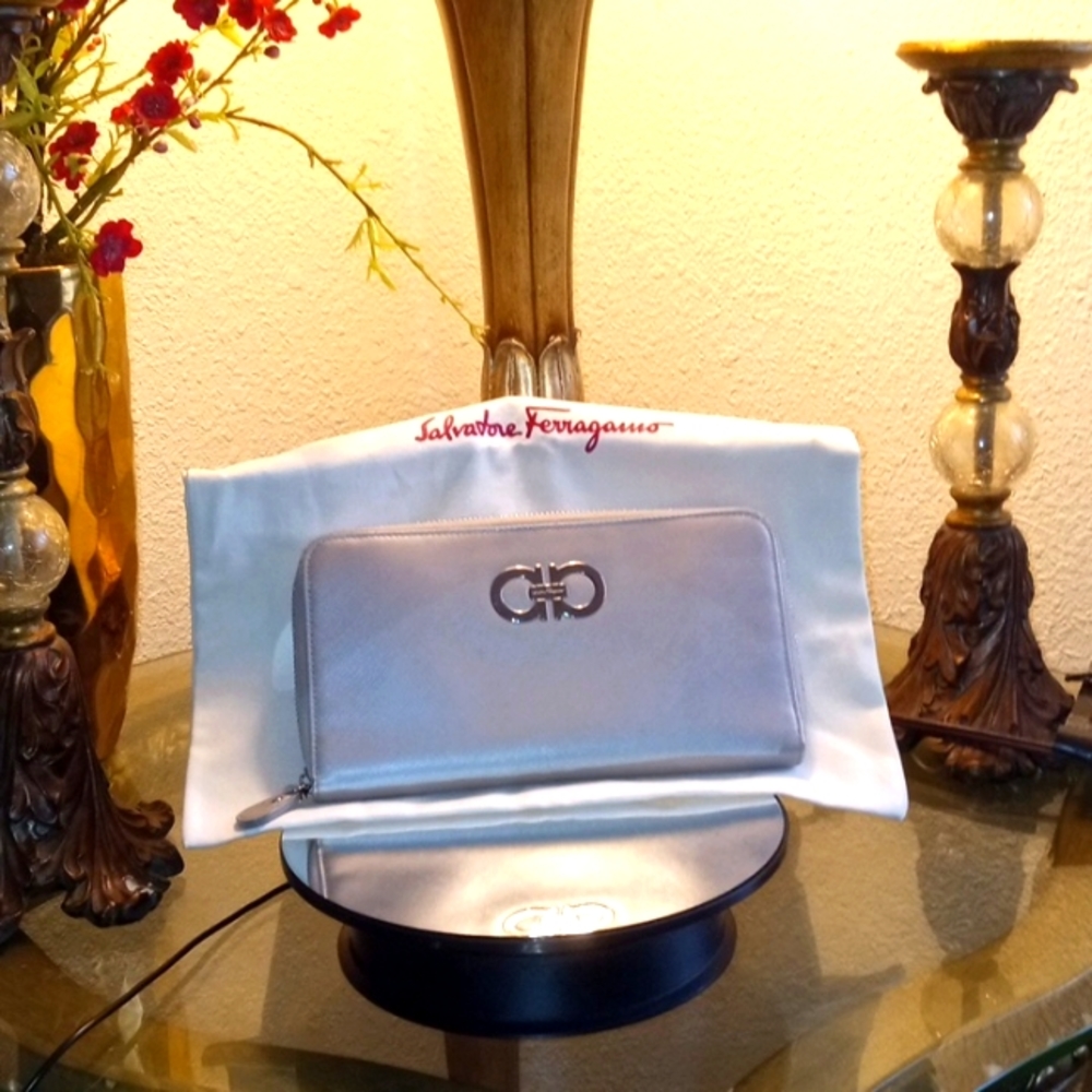 Salvatore Ferragamo Wallet with Dustbag